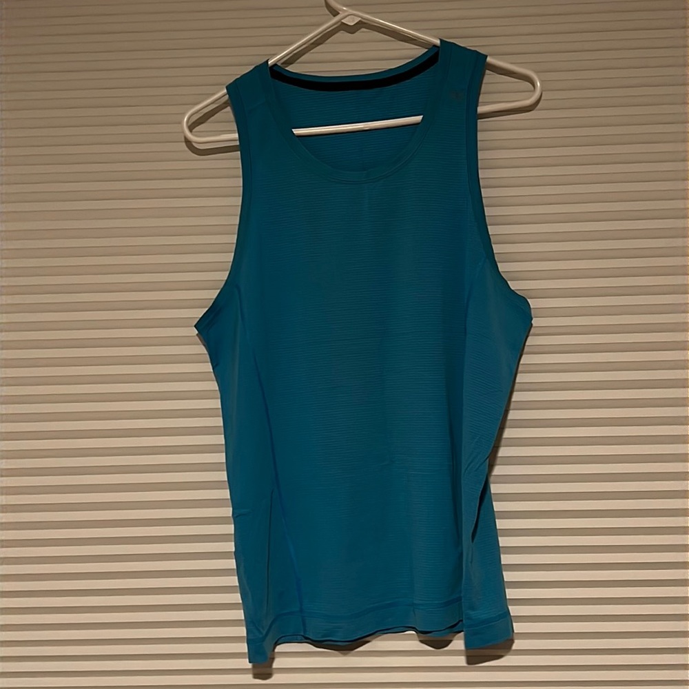 Mens workout top